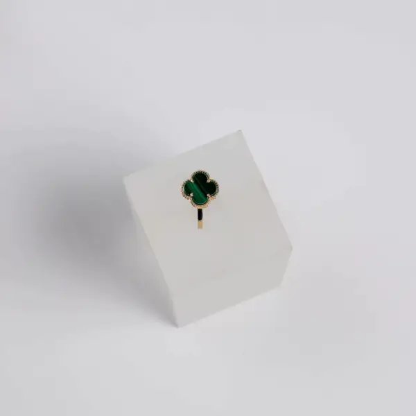 14K Yellow Gold Green Clover Ring