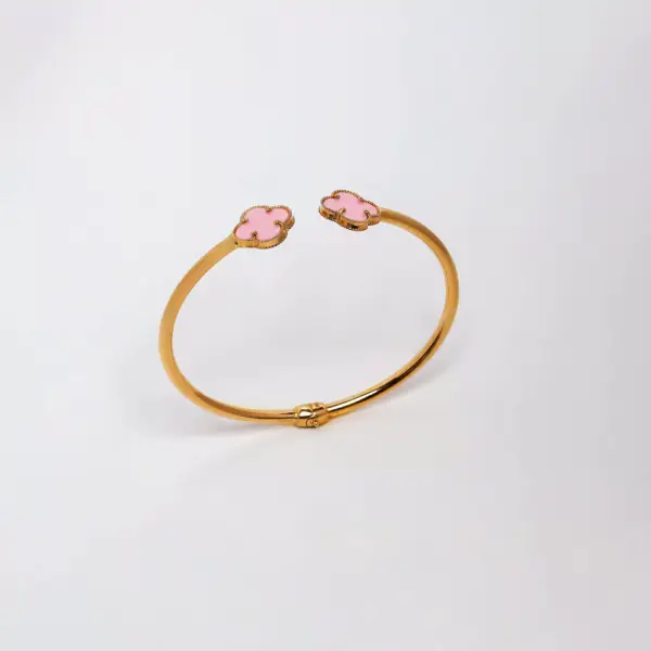 14K Yellow Gold Pink Clover Bracelet